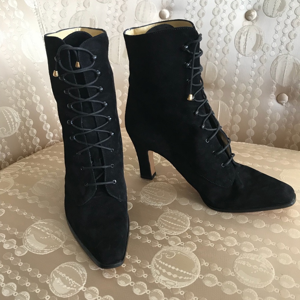 CHANTAL Vintage handmade  black suede laced boots